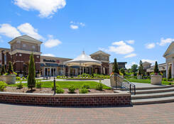 
                                	        SouthPointe Pavilions
                                    