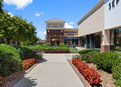 
                                	        SouthPointe Pavilions
                                    