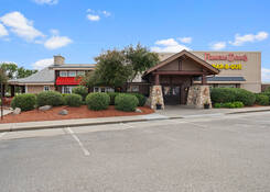 
                                	        SouthPointe Pavilions
                                    