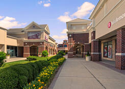 
                                	        SouthPointe Pavilions
                                    